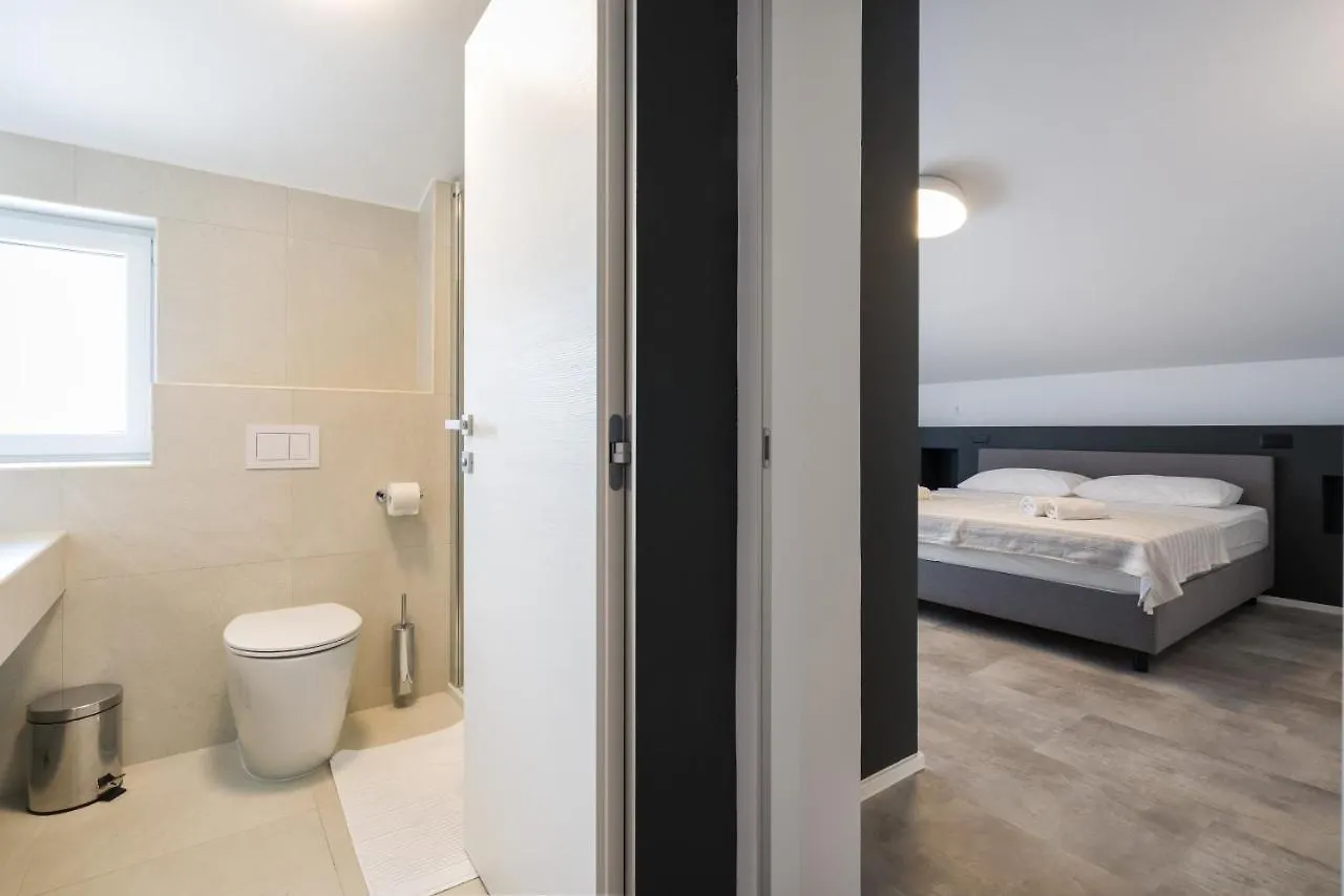 Apartmani Ana 2 I 3 Malinska