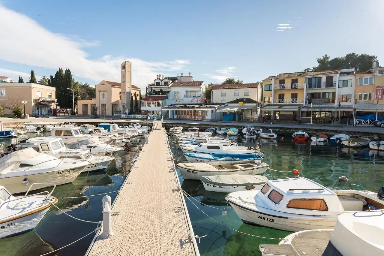 Apartmani Ana 2 I 3 Malinska Croatia