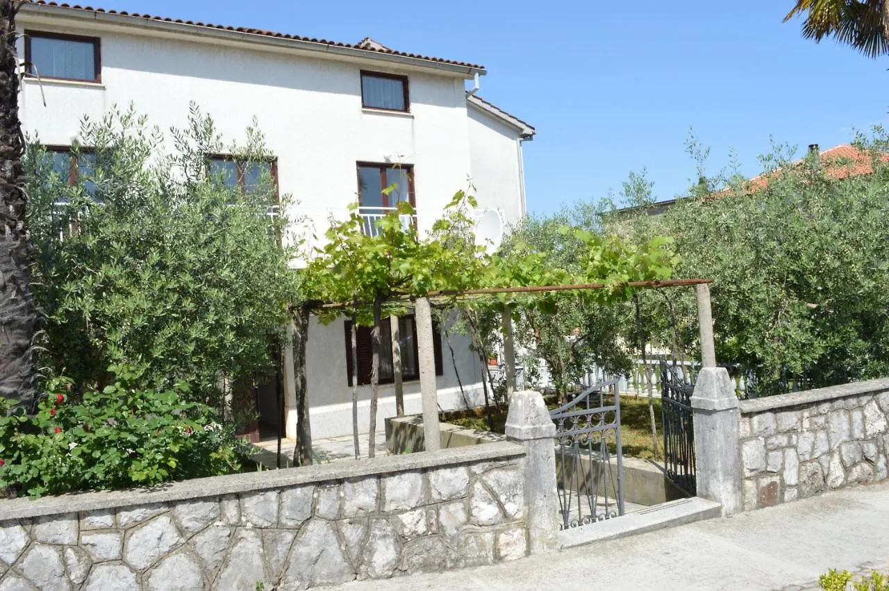Apartmani Ana 2 I 3 Malinska